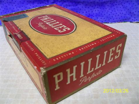 Vintage Phillies Perfecto Cigar Box 